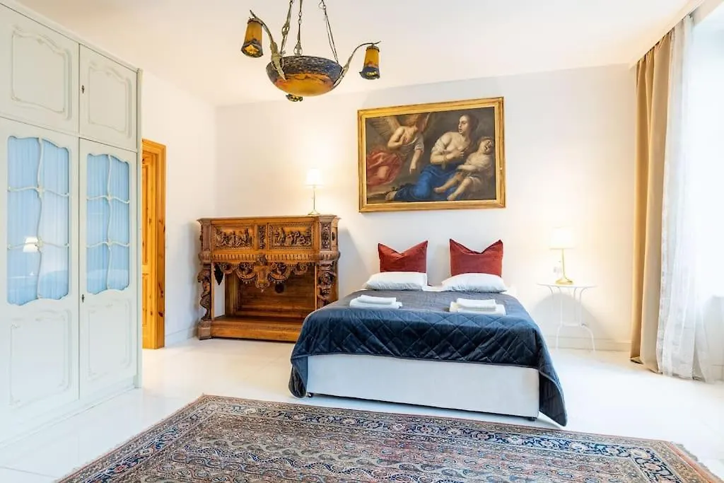 Antikes Und Luxurioeses Apartment Mit Sauna Vienna